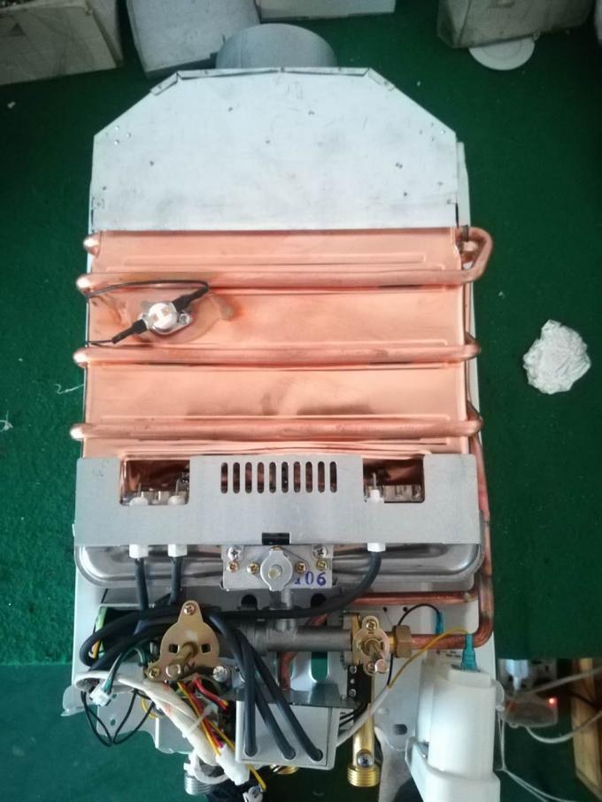 NG / LPG Instant Gas Water Heater Indoor Standard Installation For Bathroom